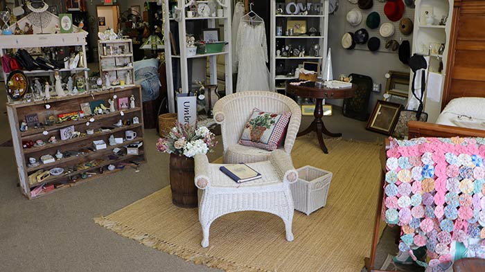 Harlequin Homes Antiques